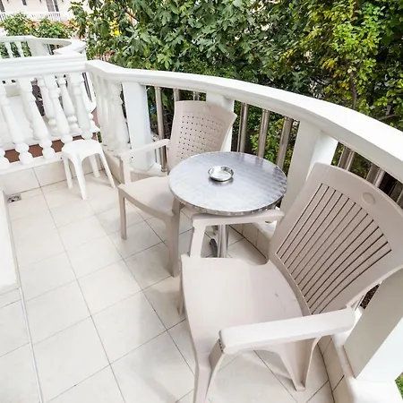 Savvidis Aparthotel